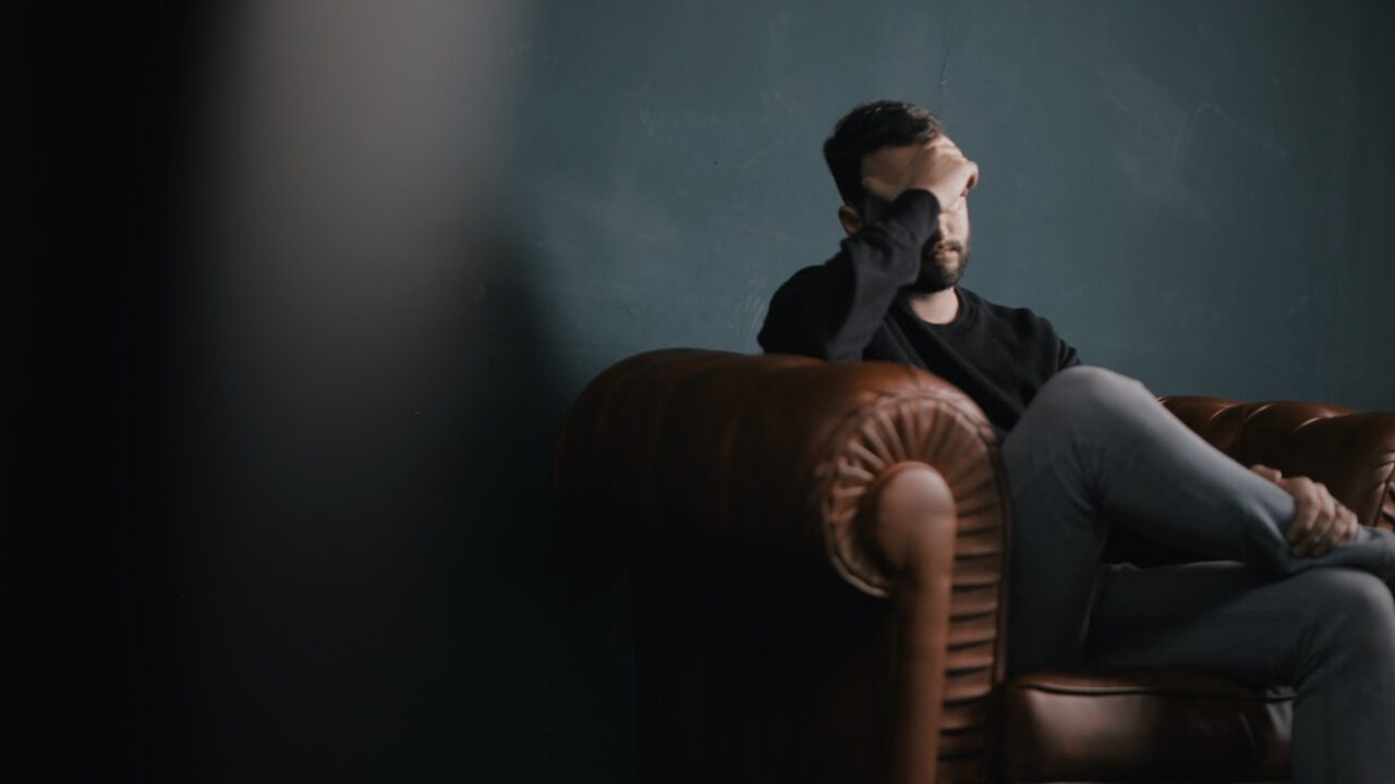 tense_man_covid_19_instaccountant tense_man_covid_19_instaccountant